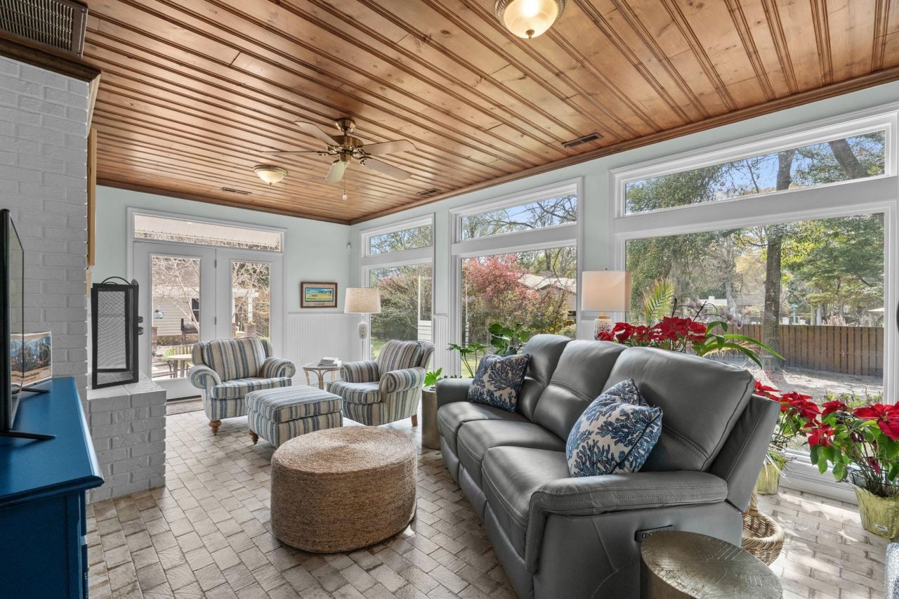 64 Middle Gate Rd. Photo 43