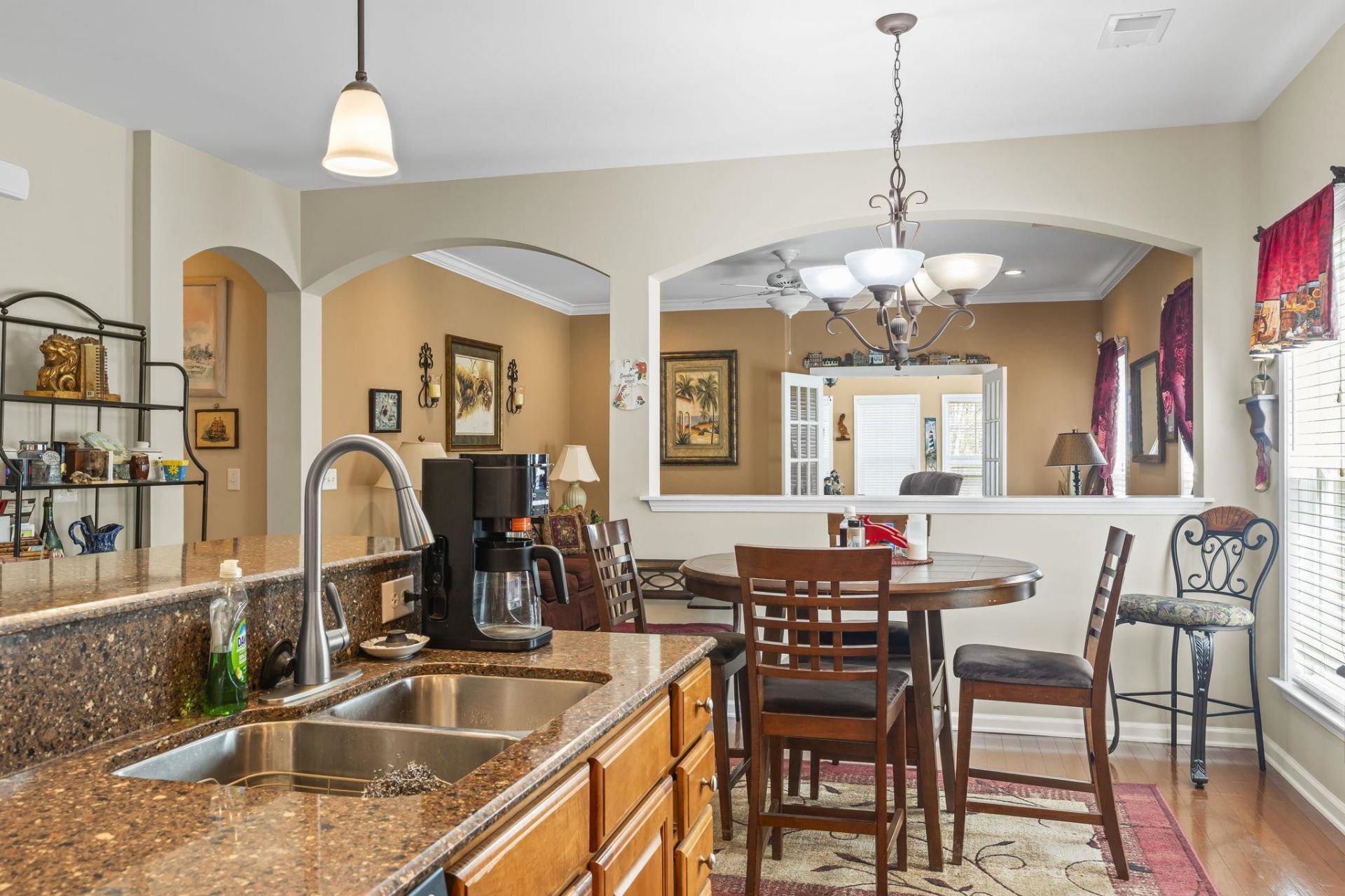 208 Simplicity Dr. Photo 12
