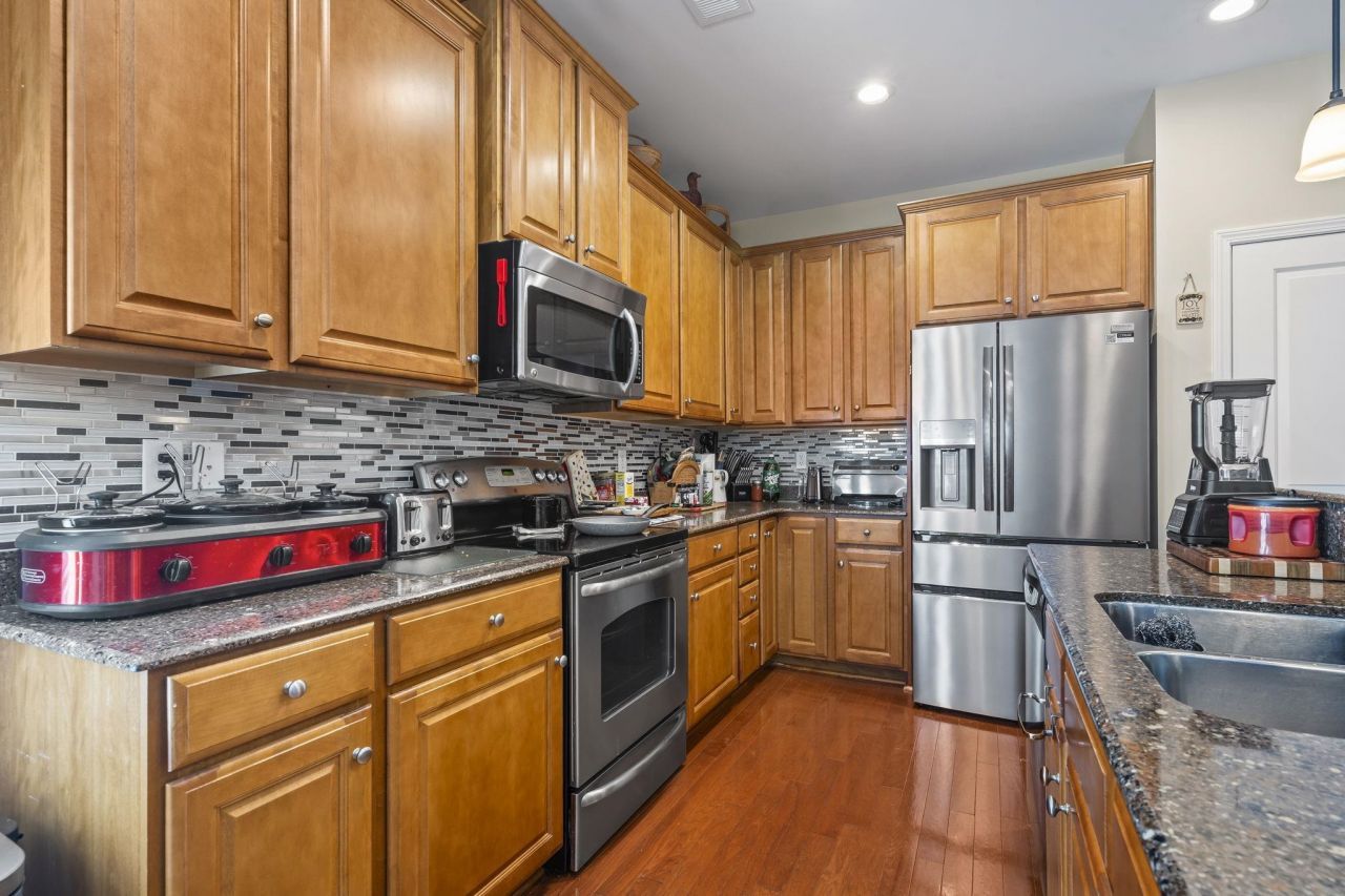 208 Simplicity Dr. Photo 14