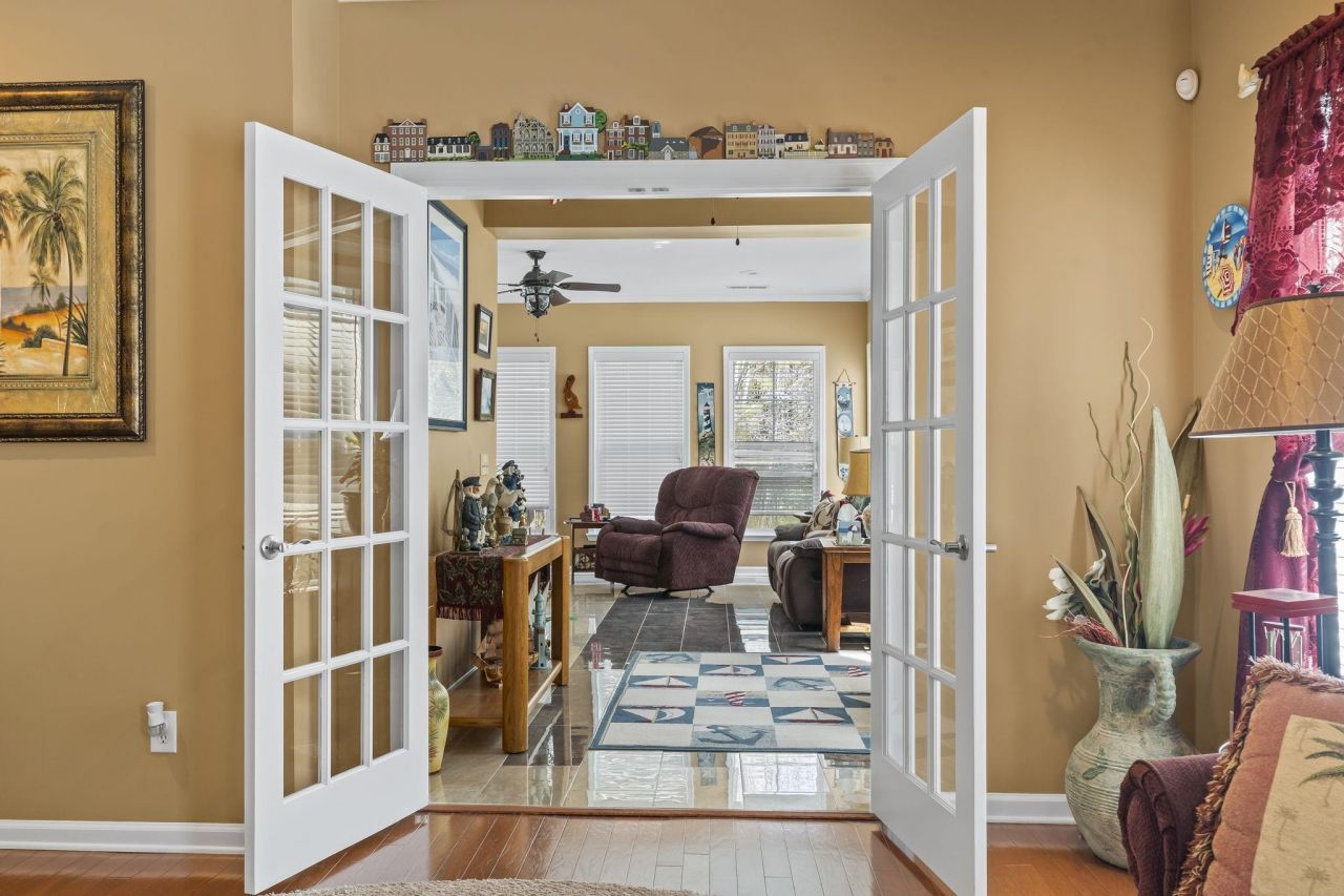 208 Simplicity Dr. Photo 17