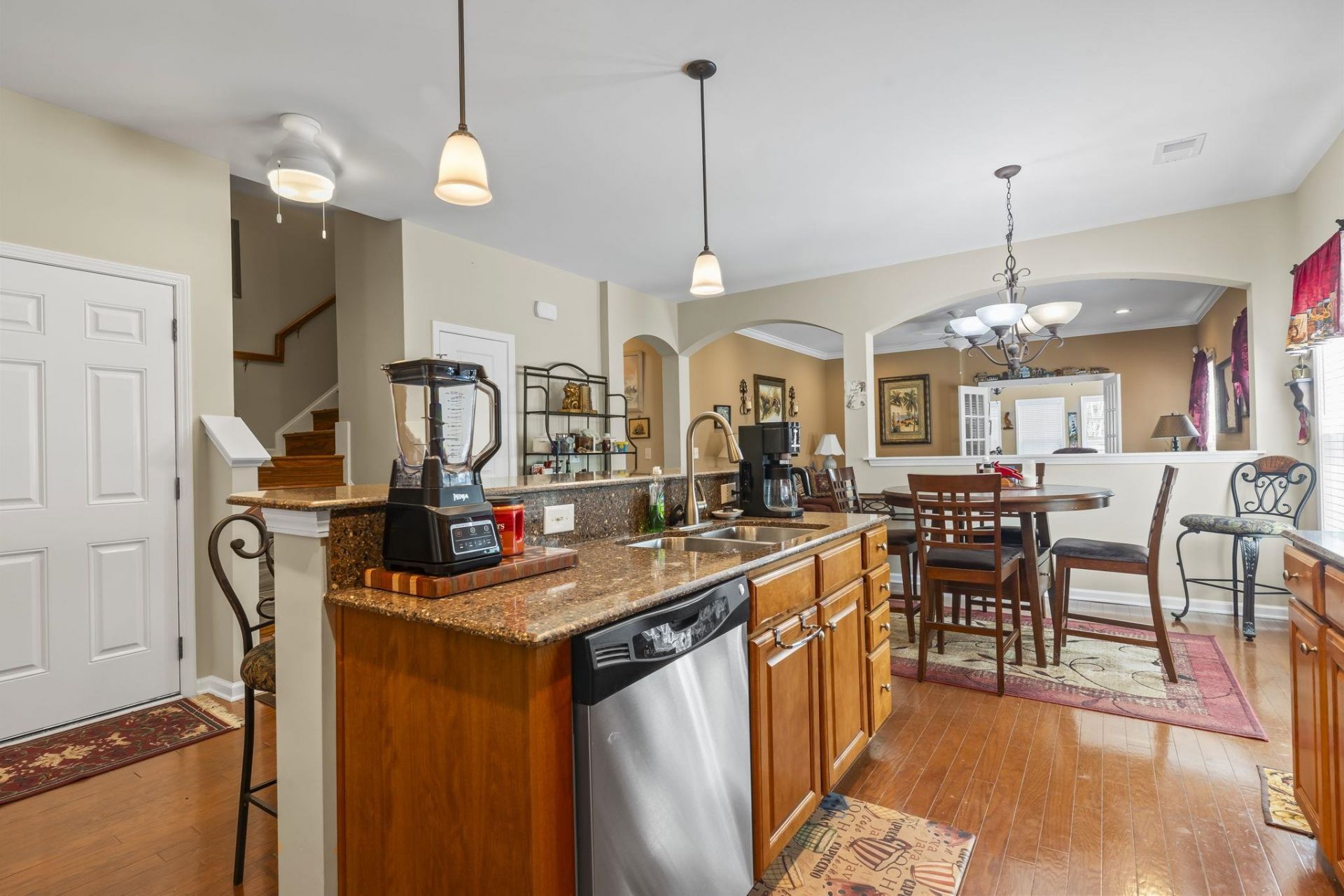 208 Simplicity Dr. Photo 7