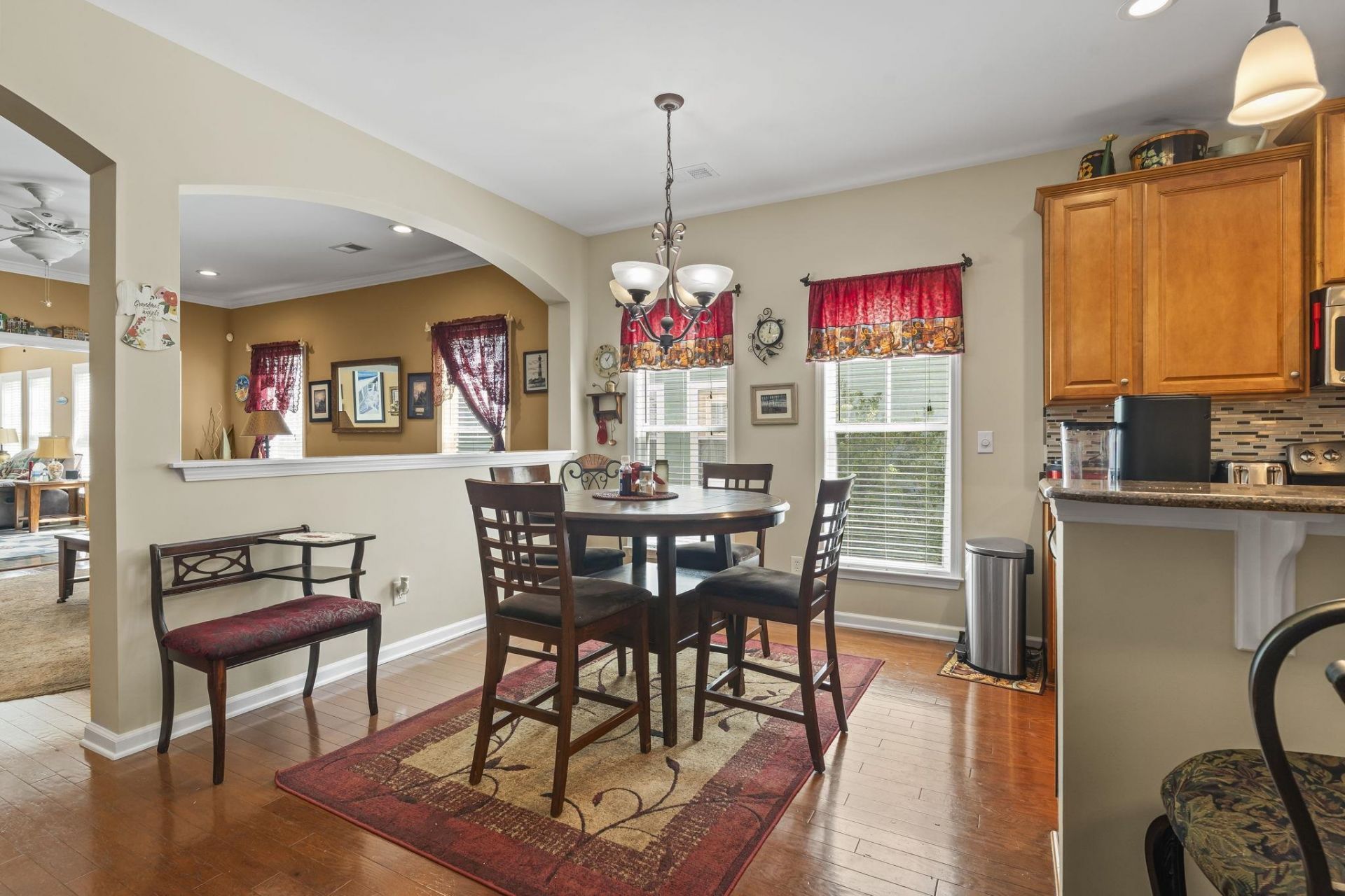 208 Simplicity Dr. Photo 9