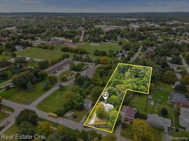 575 Pontiac Street, Oxford Twp, MI 48371