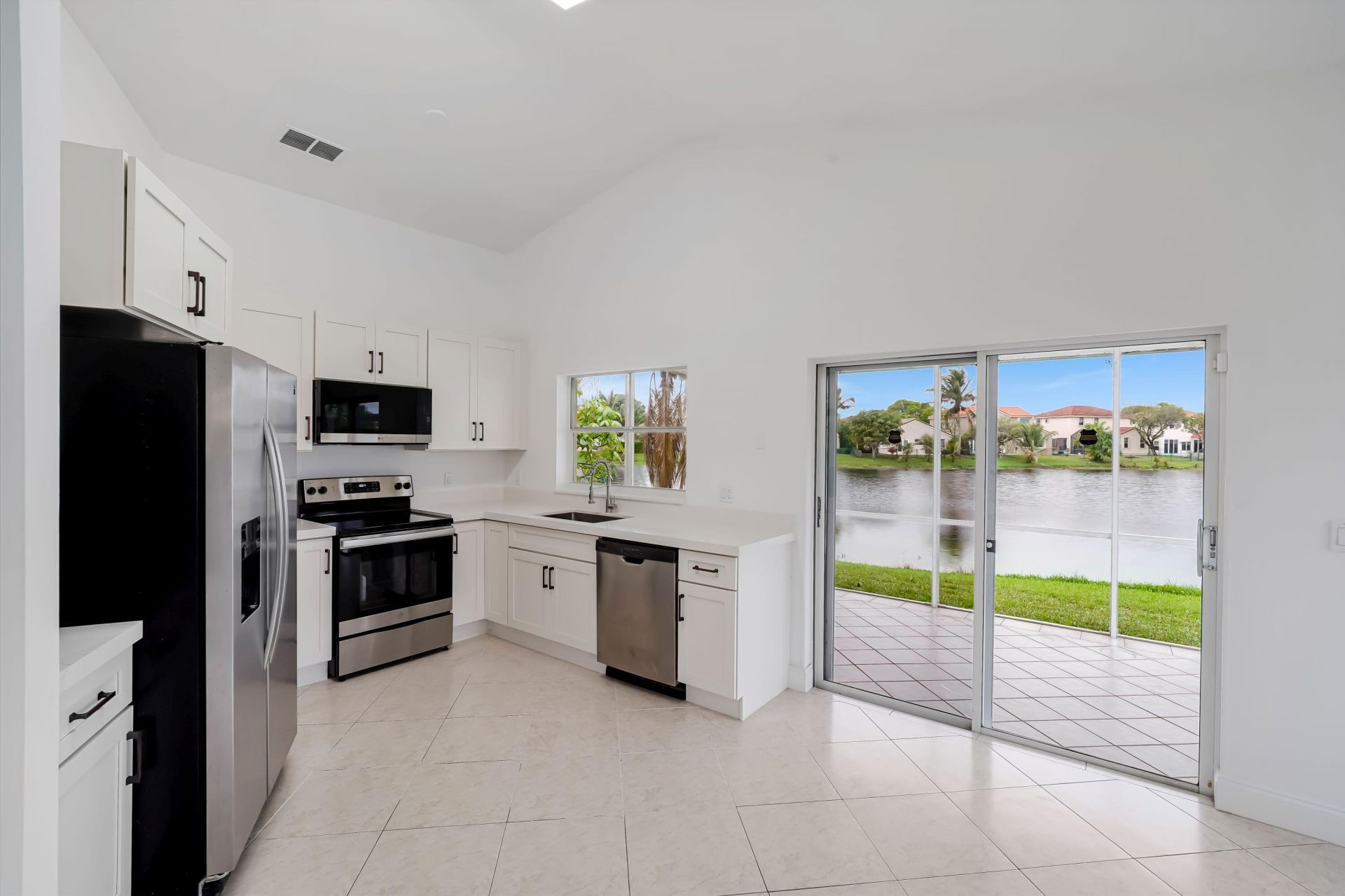 2042 NW 184th Way, Pembroke Pines, FL 33029 Photo
