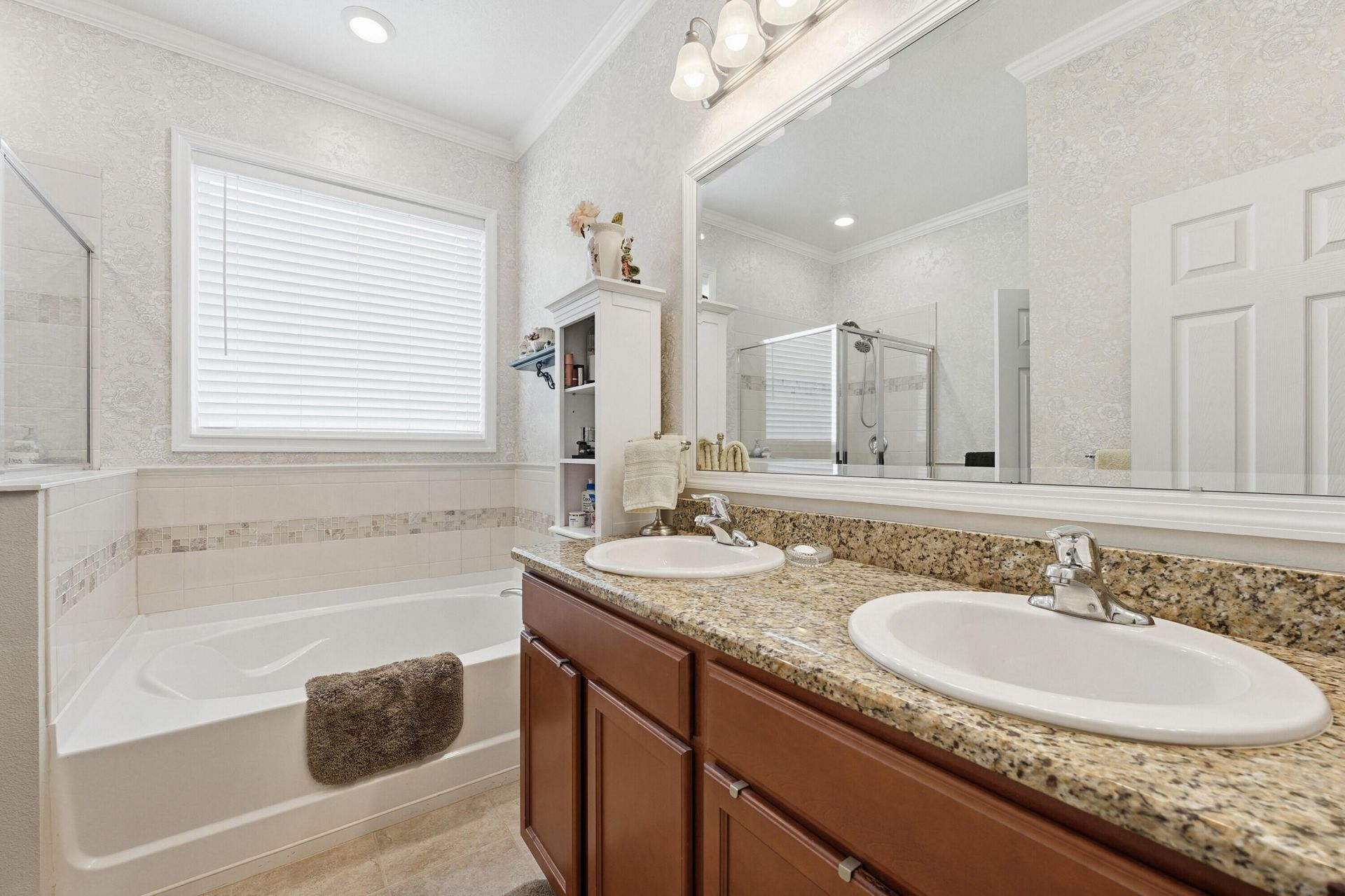 5150 NW Pine Trail Circle, Port Saint Lucie, FL 34983 Photo