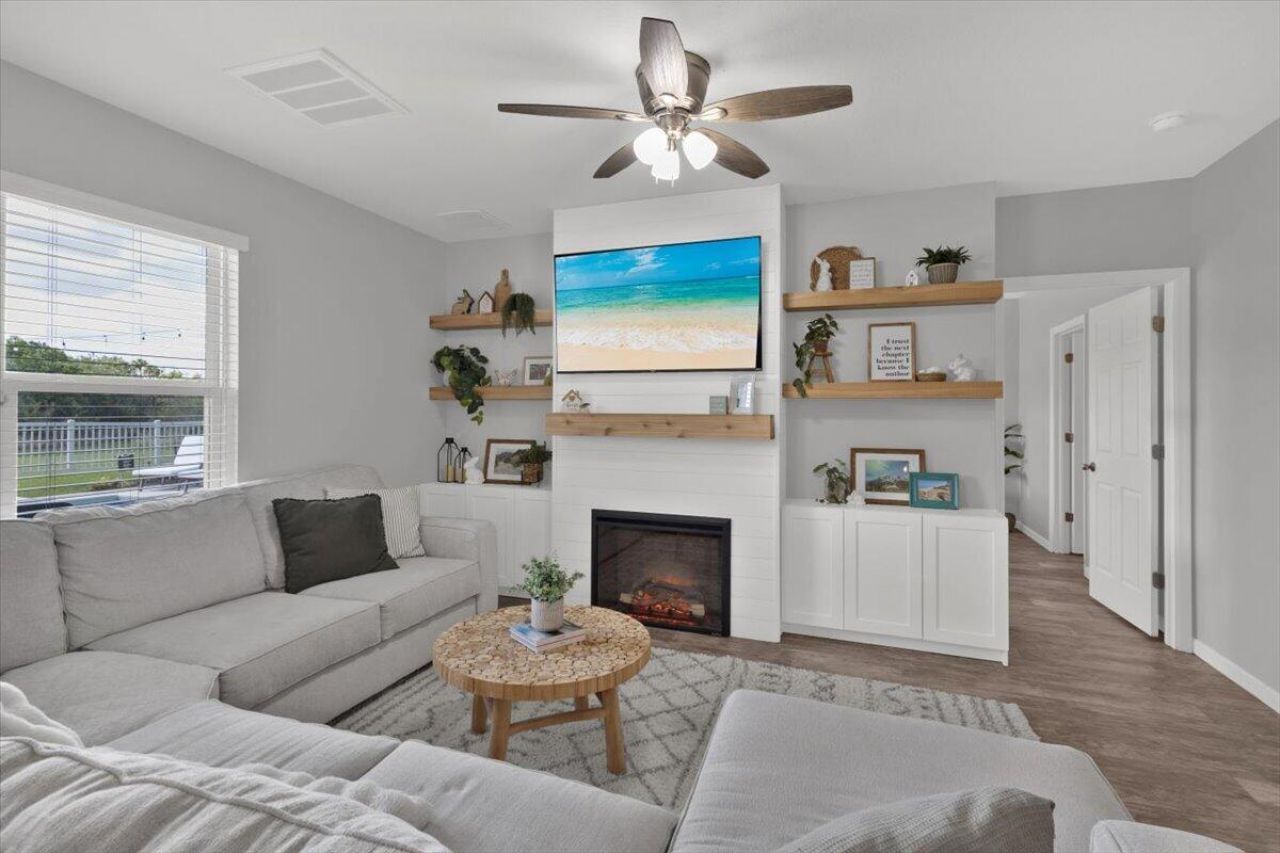 3117 Yellowstone Circle, Fort Pierce, FL 34945 Photo