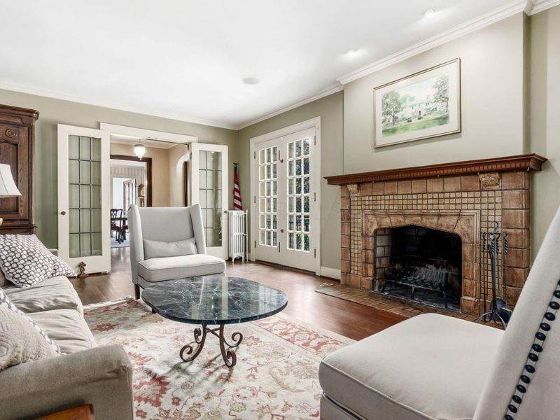 2165 S Parkway Drive , Columbus, OH 43221 Photo 16