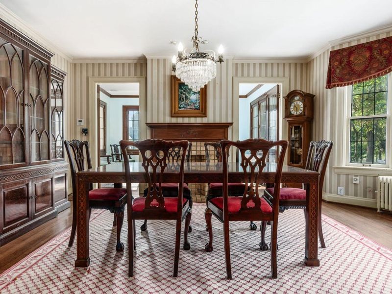 2165 S Parkway Drive , Columbus, OH 43221 Photo 23