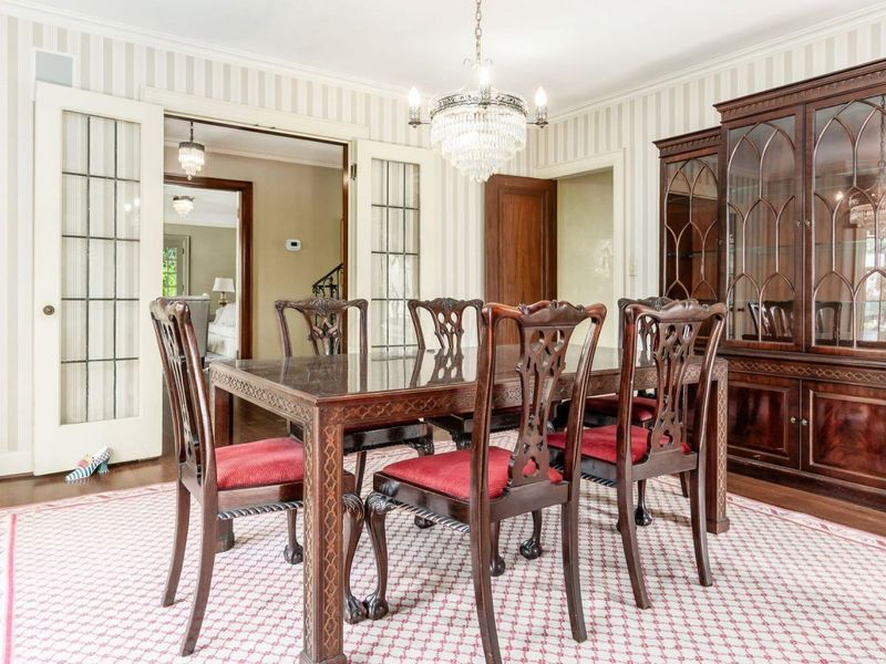 2165 S Parkway Drive , Columbus, OH 43221 Photo 26