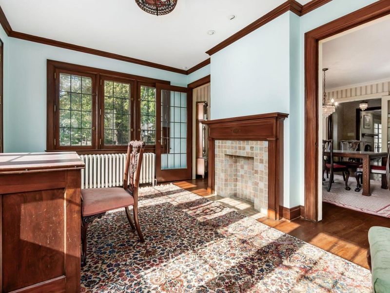 2165 S Parkway Drive , Columbus, OH 43221 Photo 29