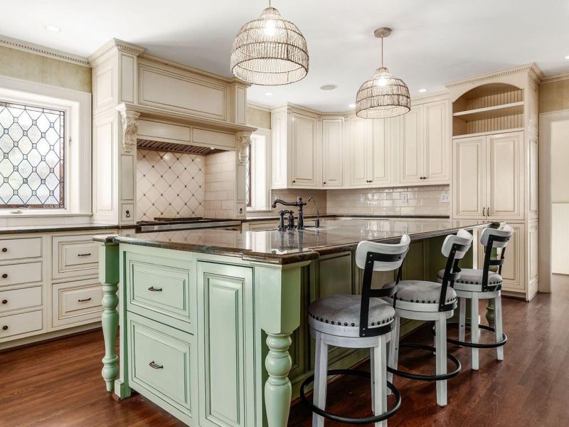 2165 S Parkway Drive , Columbus, OH 43221 Photo 35