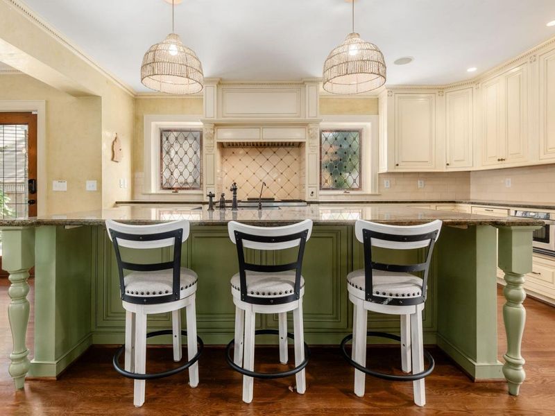 2165 S Parkway Drive , Columbus, OH 43221 Photo 40