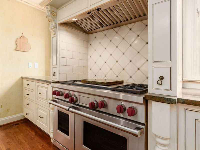 2165 S Parkway Drive , Columbus, OH 43221 Photo 42