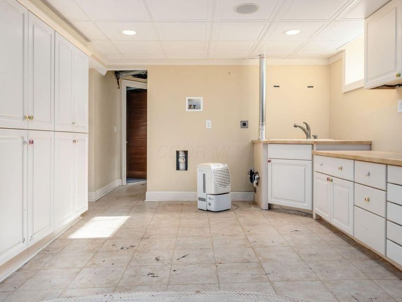 2165 S Parkway Drive , Columbus, OH 43221 Photo 55