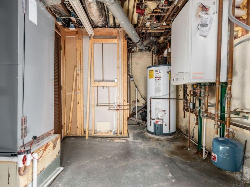 2165 S Parkway Drive , Columbus, OH 43221 Photo 58