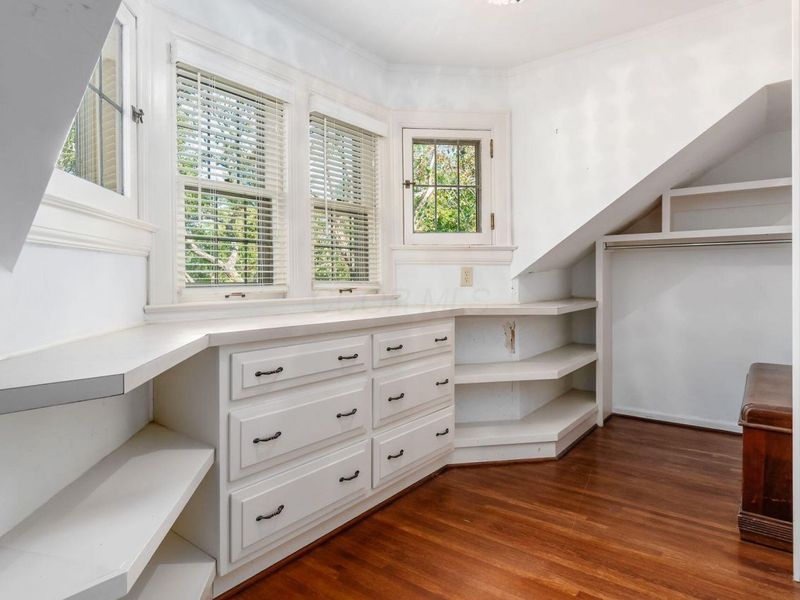 2165 S Parkway Drive , Columbus, OH 43221 Photo 77