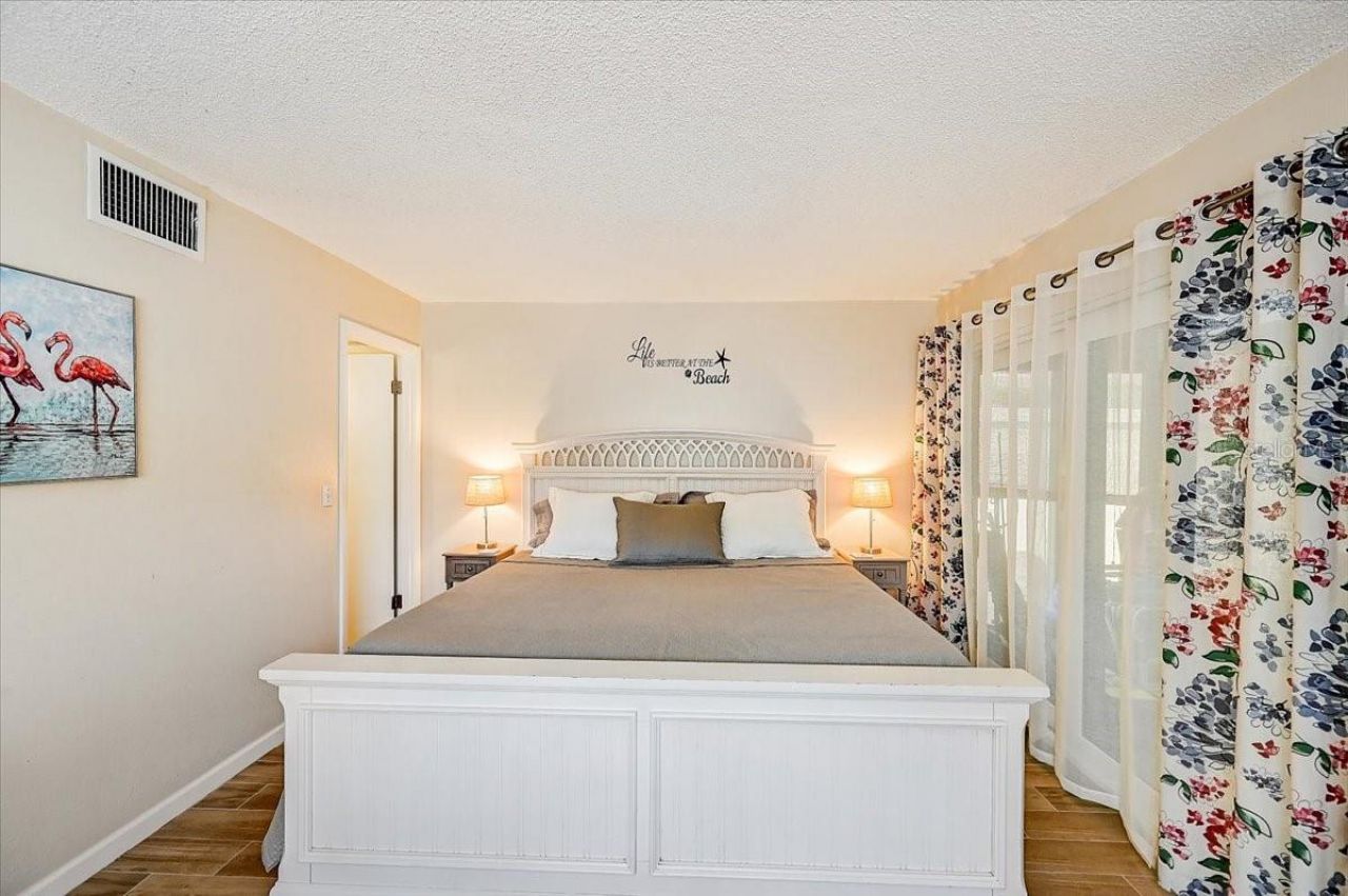 722 S Blvd Of The Presidents , Unit 105, Sarasota, FL 34236 Photo