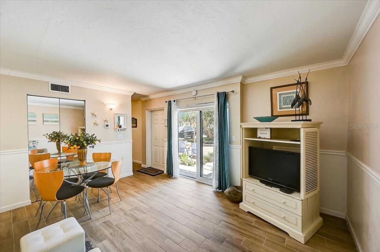 722 S Blvd Of The Presidents , Unit 105, Sarasota, FL 34236 Photo