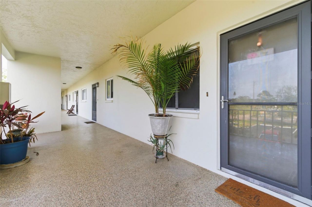 4595 Chancellor Street Ne, Unit 227, Saint Petersburg, FL 33703 Photo