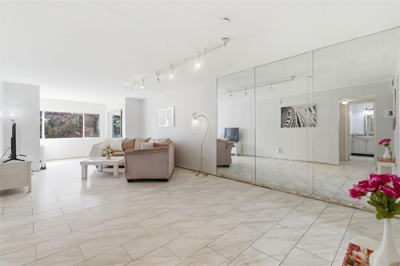 4595 Chancellor Street Ne, Unit 227, Saint Petersburg, FL 33703 Photo