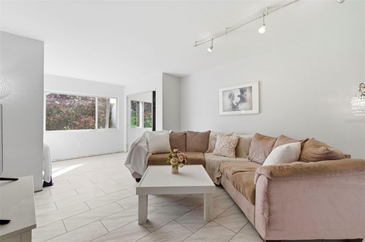 4595 Chancellor Street Ne, Unit 227, Saint Petersburg, FL 33703 Photo