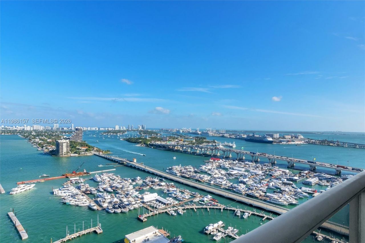 1717 N Bayshore Dr, Unit A-3332, Miami, FL 33132 Photo