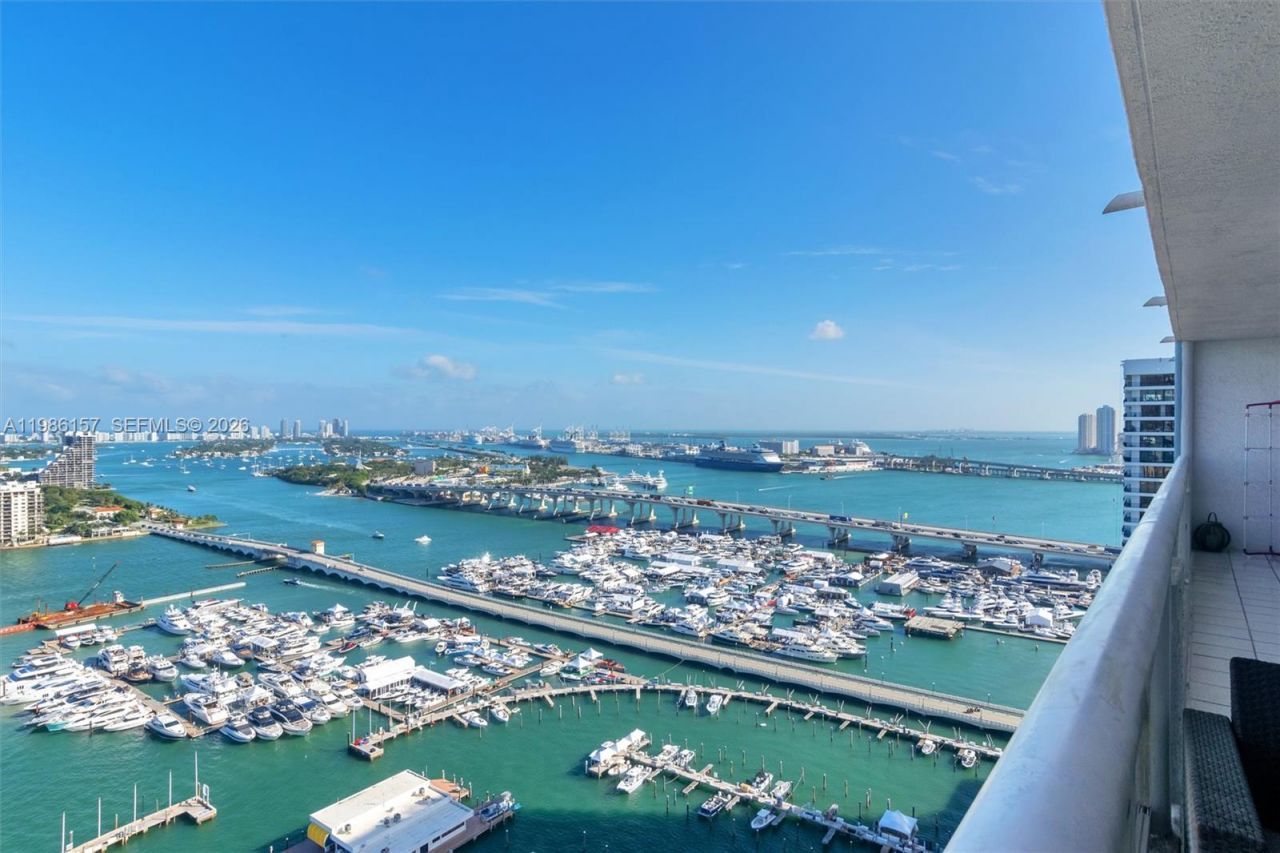 1717 N Bayshore Dr, Unit A-3332, Miami, FL 33132 Photo