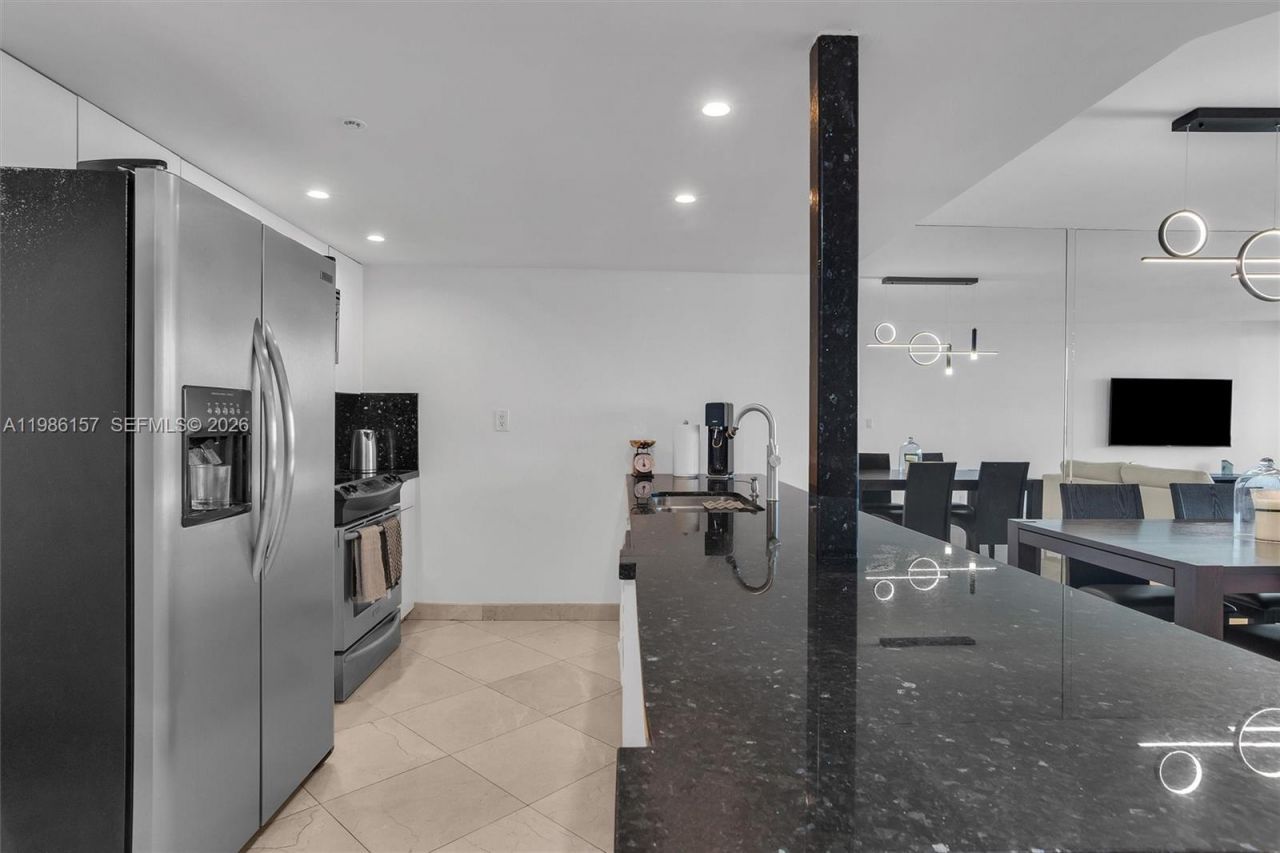 1717 N Bayshore Dr, Unit A-3332, Miami, FL 33132 Photo