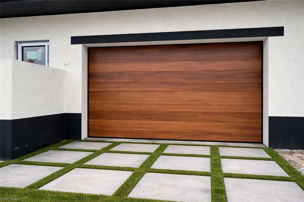 912 Cleveland Ave, Lehigh Acres, FL 33972 Photo