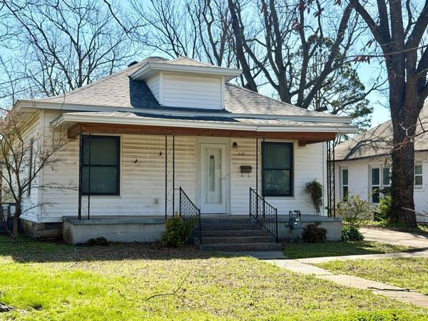 510 N Smith Street , Vinita, OK 74301