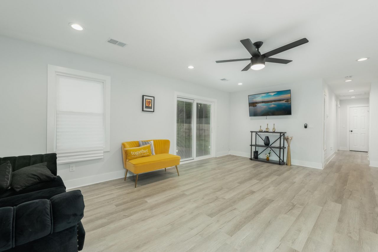 308 Forest Circle Photo 11