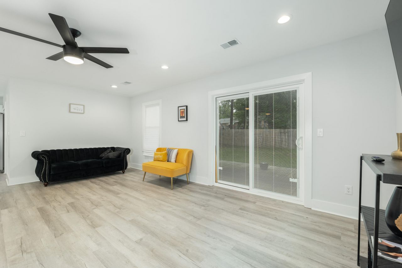 308 Forest Circle Photo 12