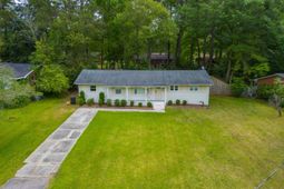 308 Forest Circle photo 4