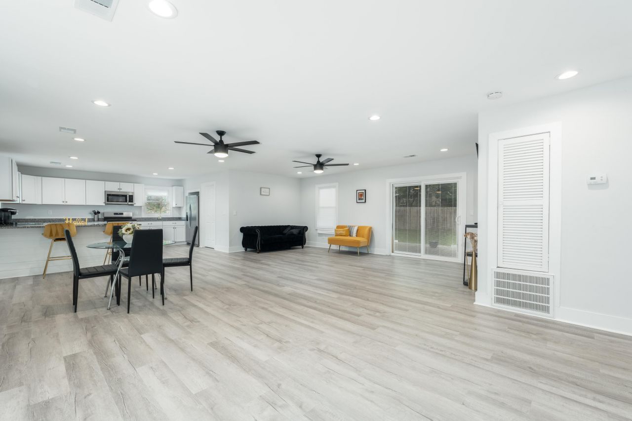 308 Forest Circle Photo 9