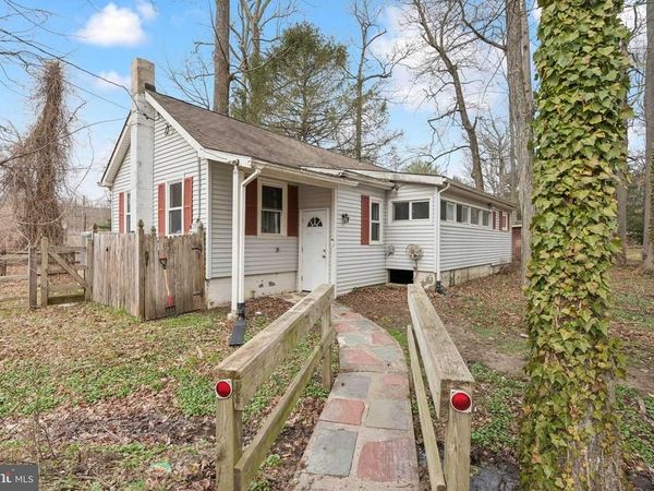 4 CREEK LANE, MOUNT HOLLY, NJ 08060