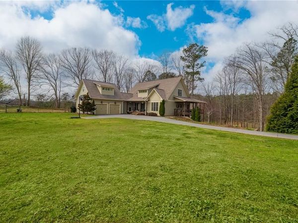 723 Sulphur Springs Road, Fairmount, GA 30139