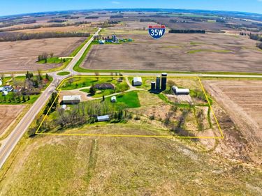 2068 Millersburg Boulevard W, Dundas, MN 55019