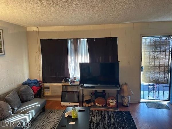 4600 University Center Drive, Unit 177, Las Vegas, NV 89119