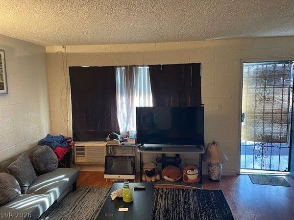 4600 University Center Drive , Unit 177, Las Vegas, NV 89119