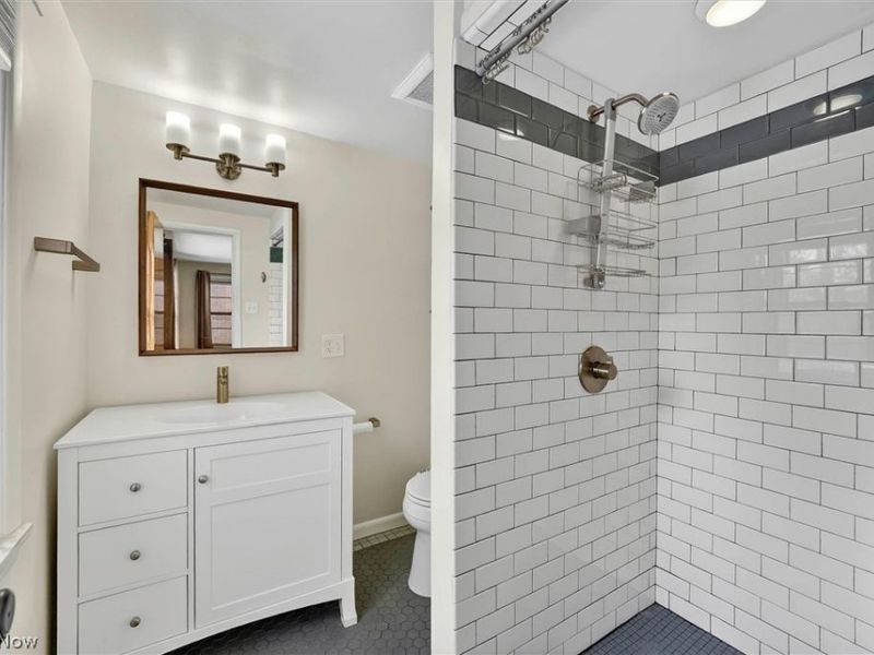 2416 Fenwood Road, University Heights, OH 44118 Photo 15