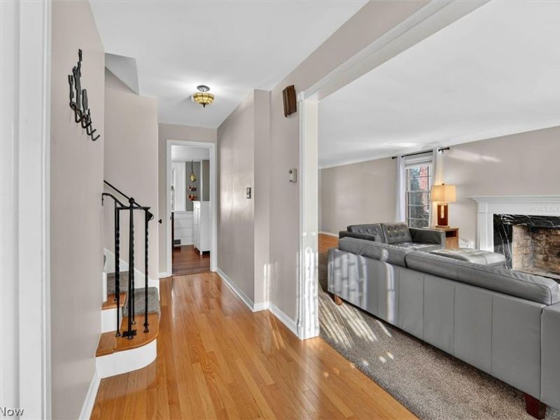 2416 Fenwood Road, University Heights, OH 44118 Photo 2