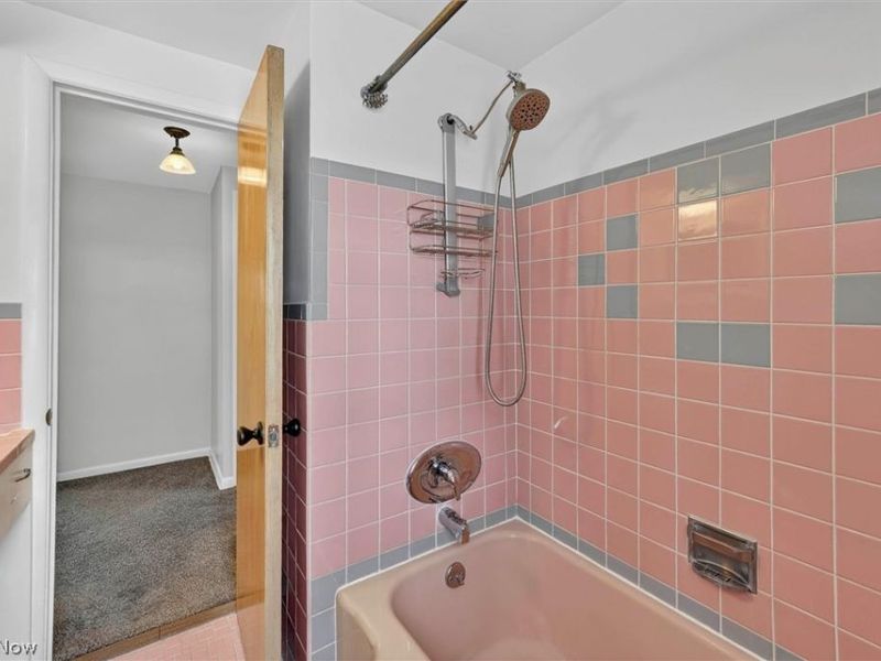 2416 Fenwood Road, University Heights, OH 44118 Photo 21