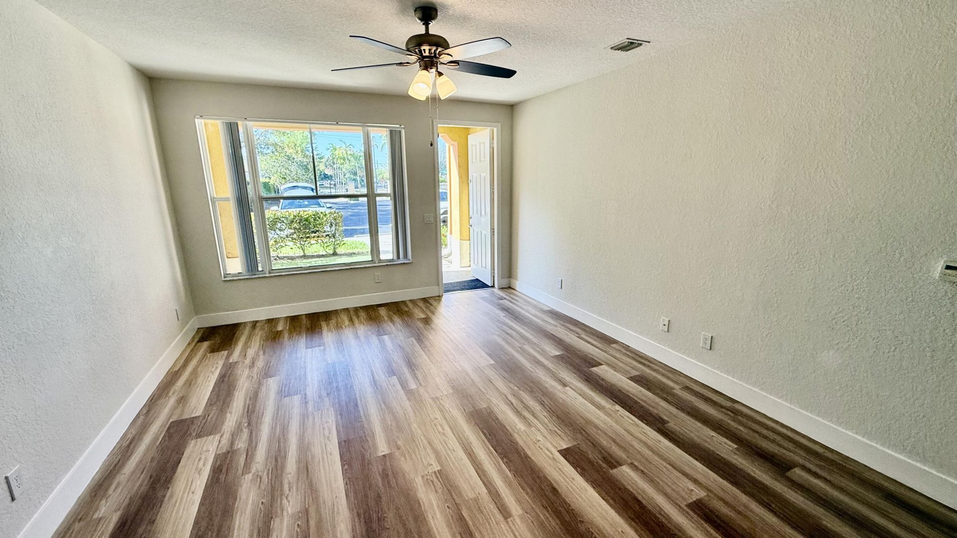 3545 Forest Hill Boulevard, Unit 5, Palm Springs, FL 33406 Photo