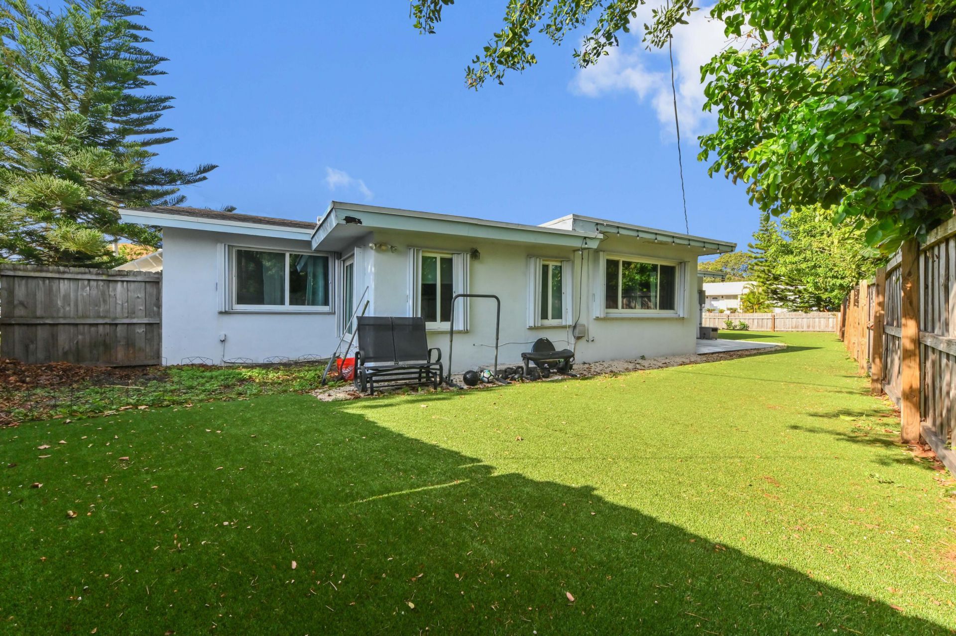 2898 SE 1st Place, Boynton Beach, FL 33435 Photo