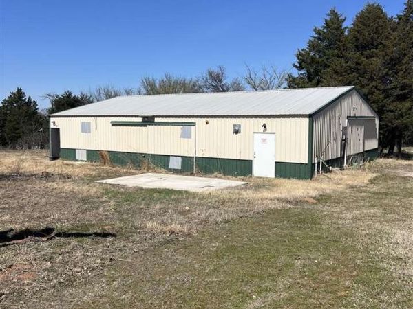 10903 E Lone Chimney Road, Glencoe, OK 00000