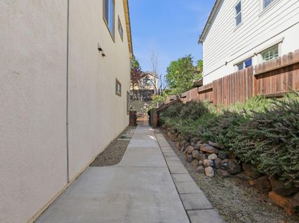 2226 Torc Mountain Ln, Lincoln, CA 95648 Photo