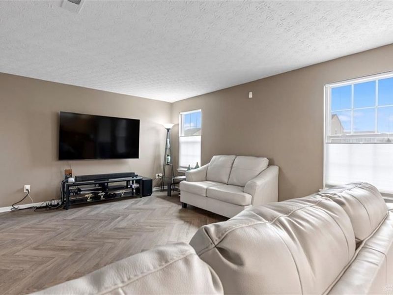 2230 Blazing Star Drive, Tipp City, OH 45371 Photo 10