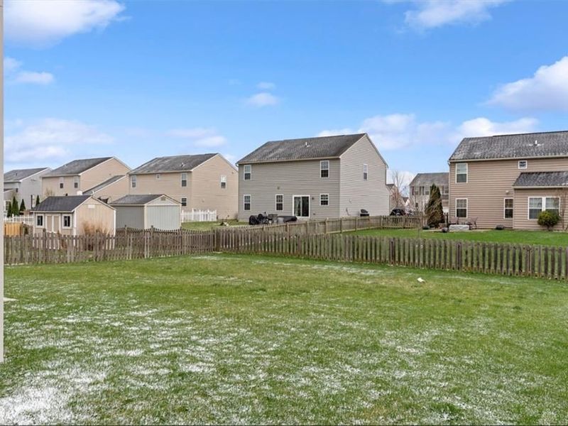 2230 Blazing Star Drive, Tipp City, OH 45371 Photo 3