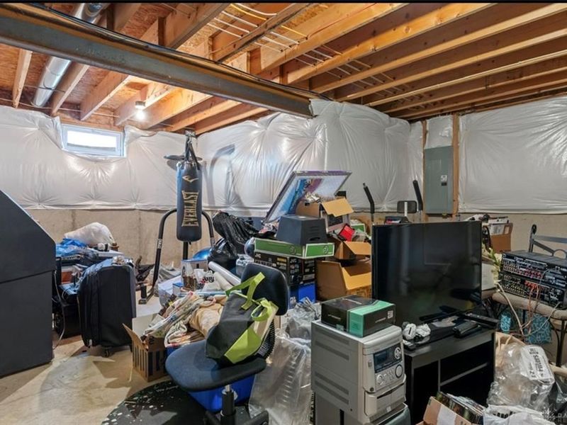 2230 Blazing Star Drive, Tipp City, OH 45371 Photo 32