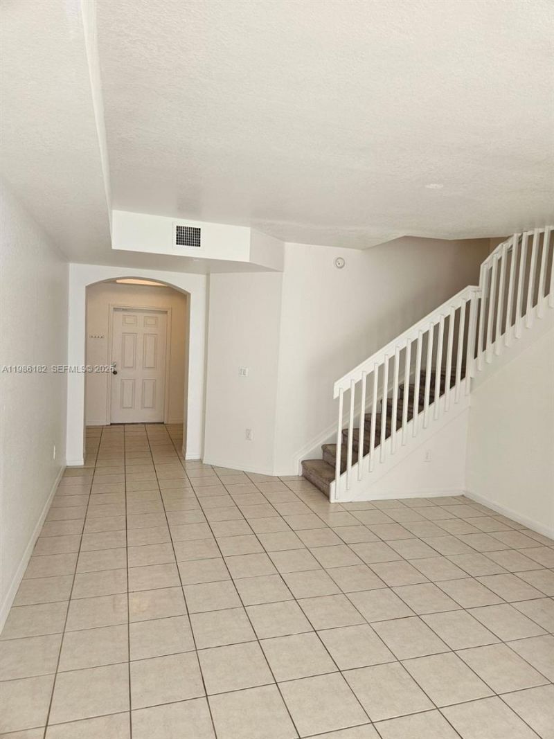 8846 W Flagler St , Unit 2, Miami, FL 33174 Photo